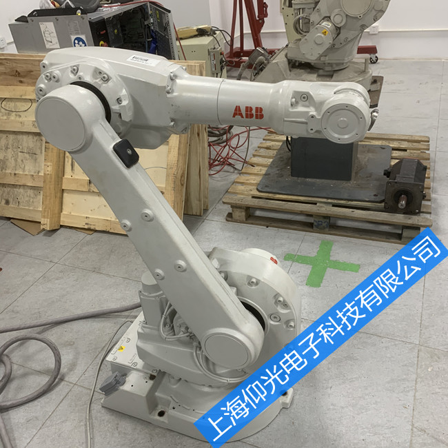 ABB�C(j��)���˱��B(y��ng)�;S��