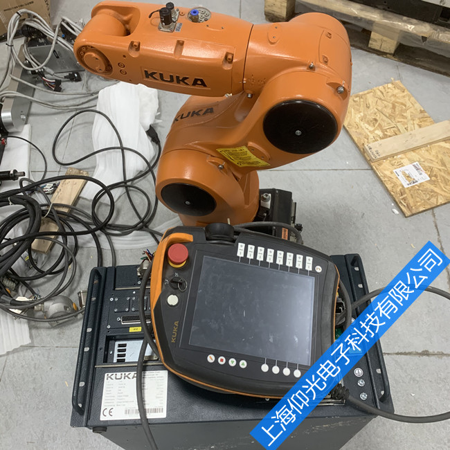 ���\KUKA�쿨�C���˿���ϵ�y���ϾS��